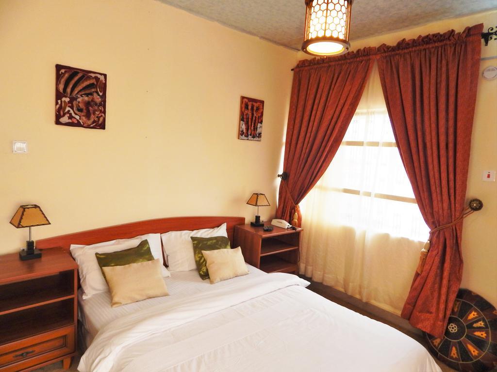 Redwood Place Hotel Абуджа Екстериор снимка