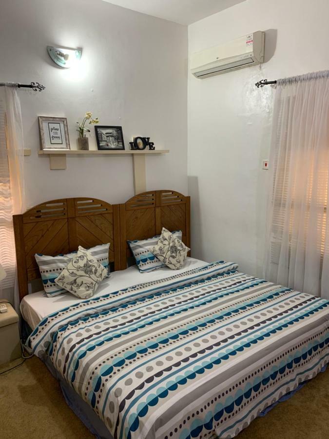 Redwood Place Hotel Абуджа Екстериор снимка