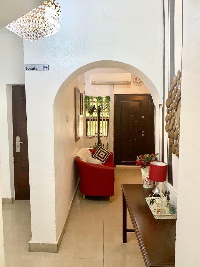 Redwood Place Hotel Абуджа Екстериор снимка